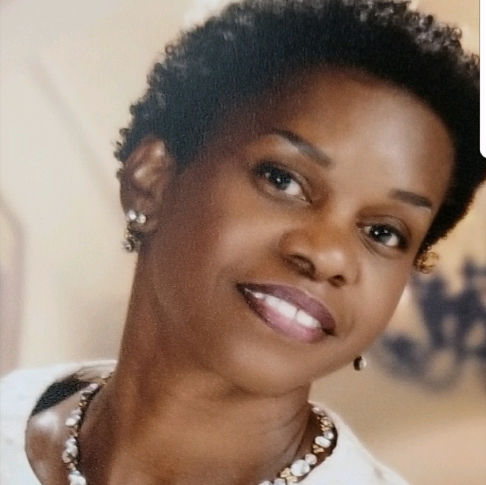 Meet your Posher, Lynettee